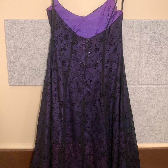 Prom Dress - Picture 5 of 7